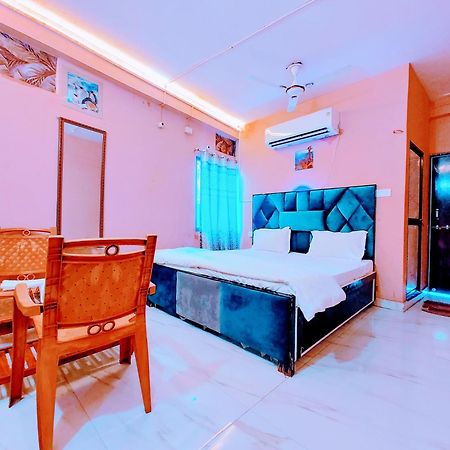 De Costa Palace - Pick And Drop Available Varanasi Bagian luar foto