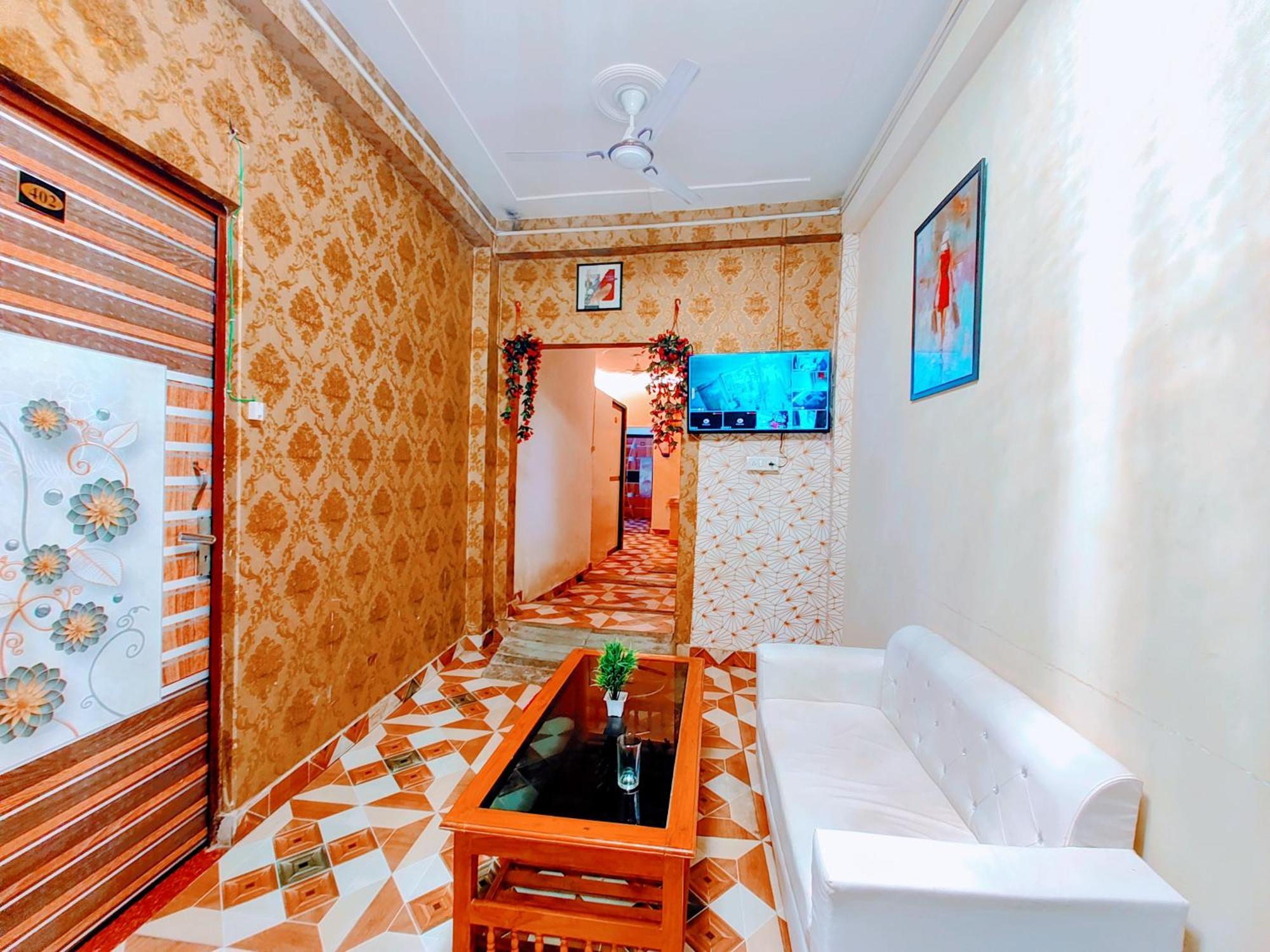 De Costa Palace - Pick And Drop Available Varanasi Bagian luar foto