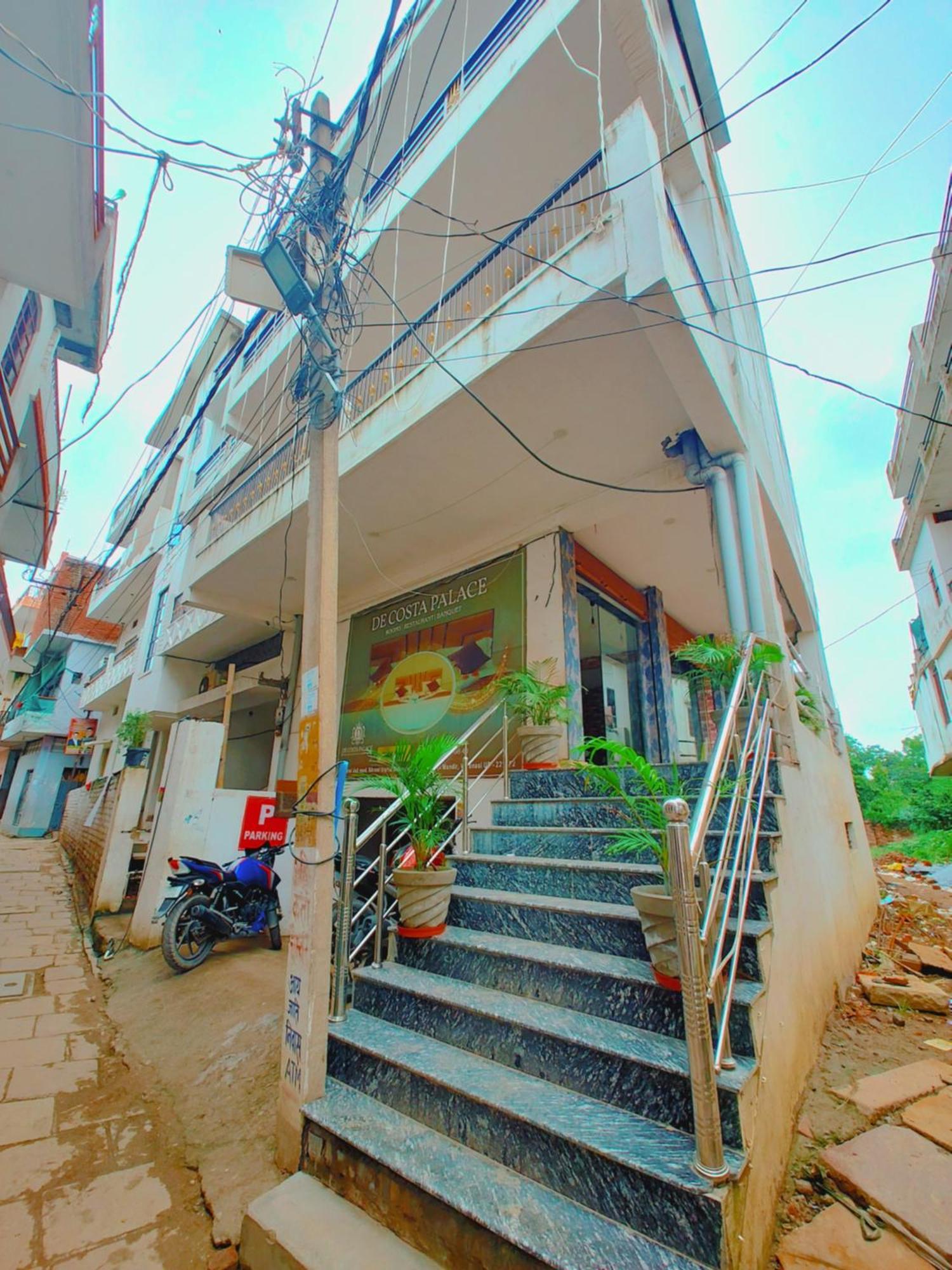 De Costa Palace - Pick And Drop Available Varanasi Bagian luar foto